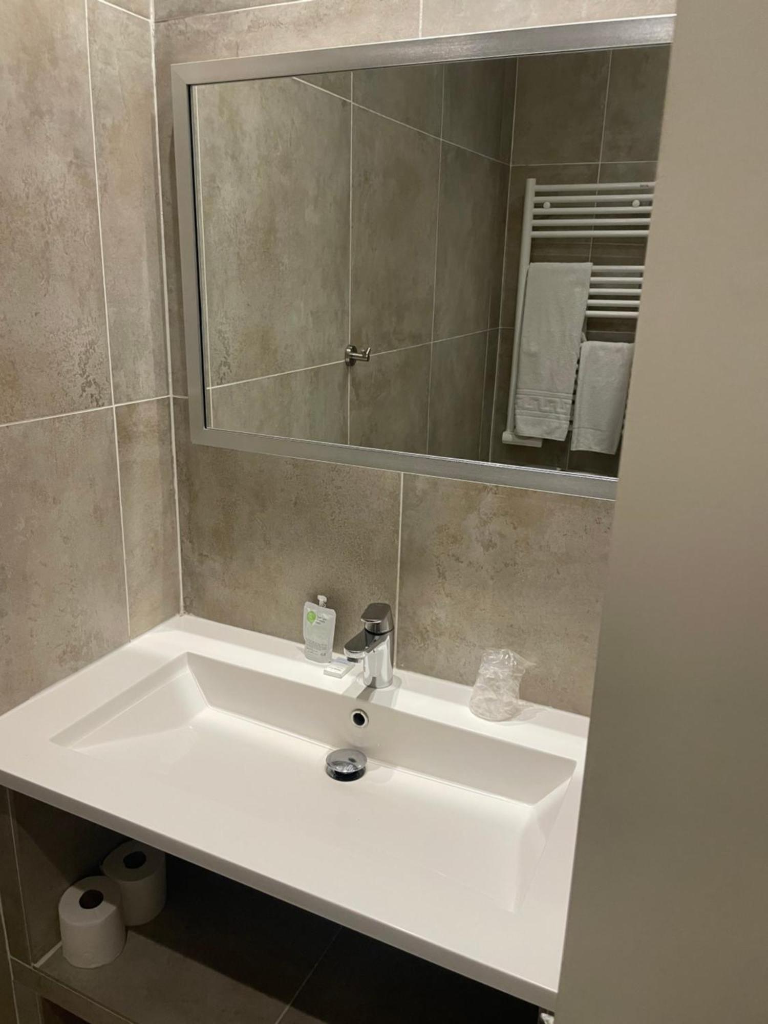 Hotel Azur Lyon Eksteriør billede
