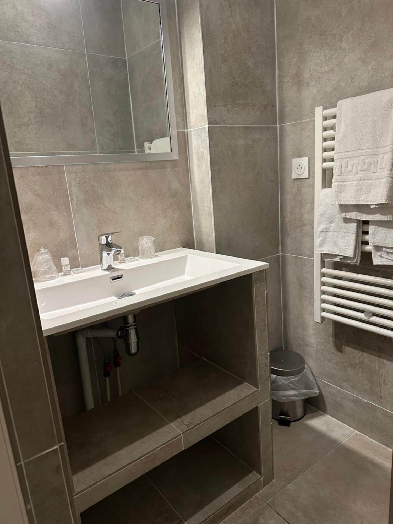 Hotel Azur Lyon Eksteriør billede