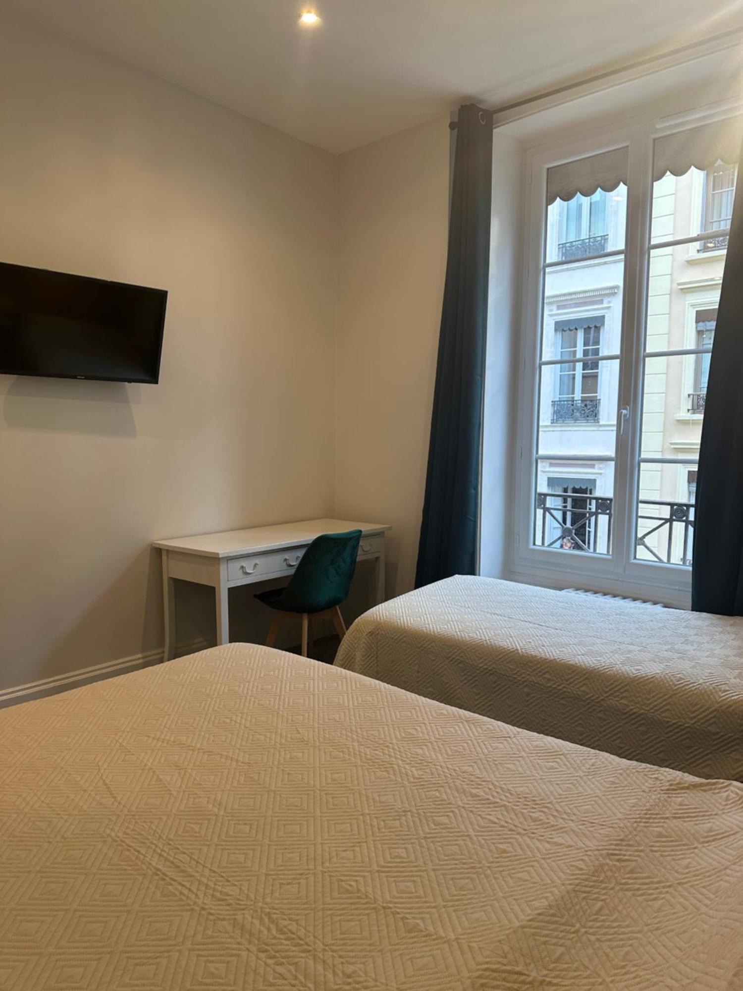 Hotel Azur Lyon Eksteriør billede
